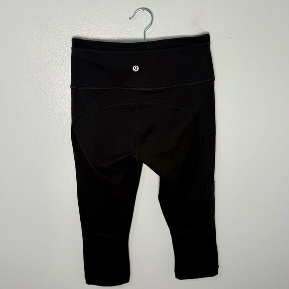 lululemon athletica Black Cross Waist Crop Leggings 21” | 4 - Picture 2 of 4